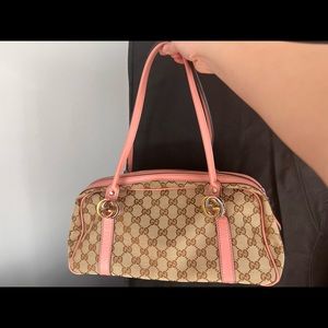 Gucci shoulder bag with two tone for only 600 canadian